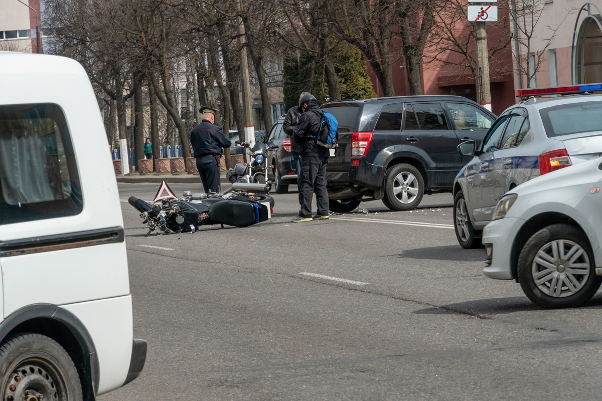 príčiny nehôd motorkárov