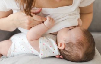 bezpečné dojčenie počas nákazy koronavírusom