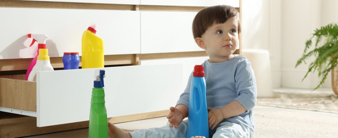 nebezpečenstvo pri hre batoľaťa