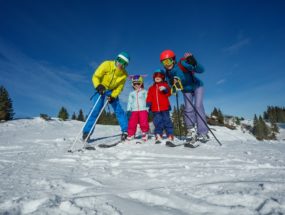 rodina na lyžovačke