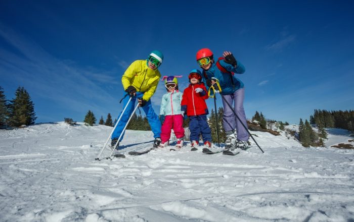 rodina na lyžovačke