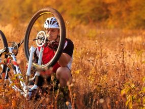 Oprava defektu na bicykli